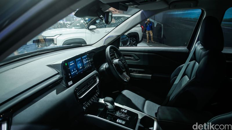Array,Sederet Kecanggihan Mitsubishi Destinator, Bikin Perjalanan Keluarga Makin Nyaman