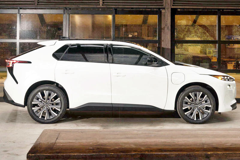 地味な電気SUV?いや、これは「本気のスバル」だ!ソルテラが見せた電動時代の反撃