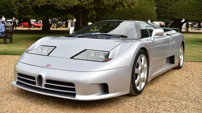 ブガッティEB 110は1991年から1995年にかけて生産された。