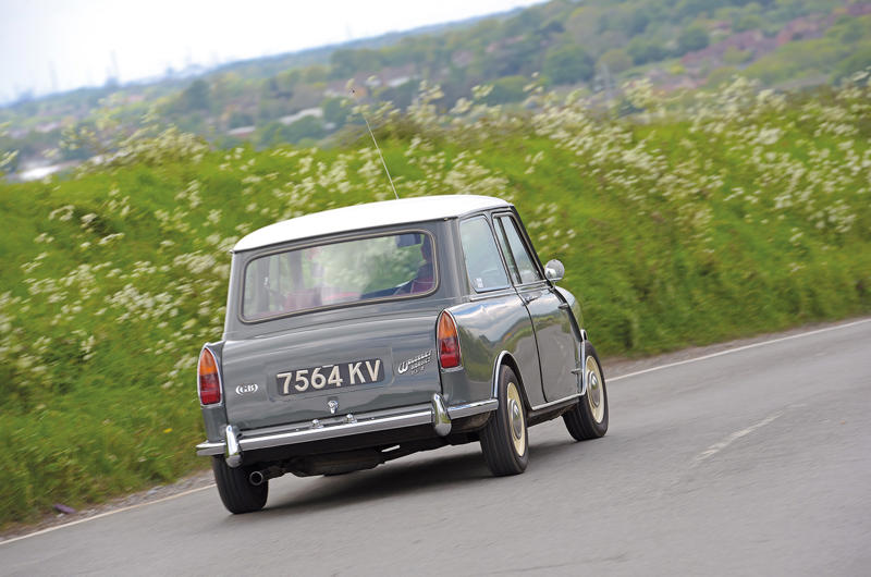 20. 1961 Riley Elf
