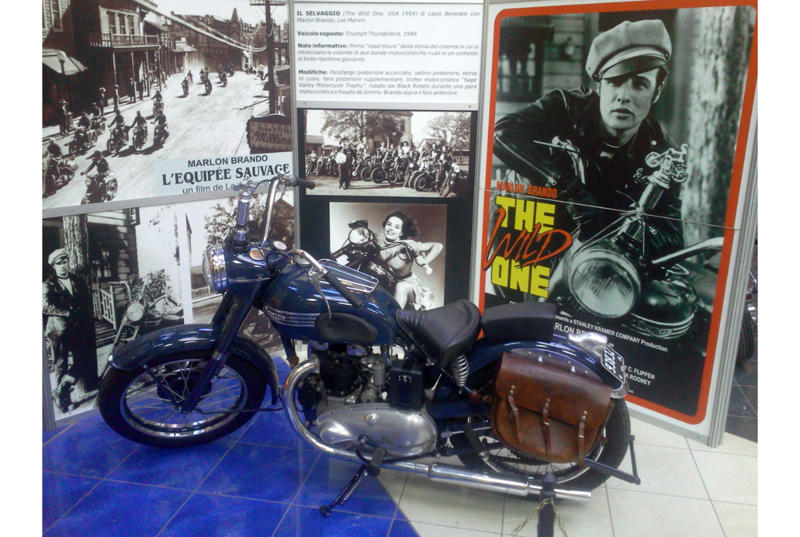 Triumph Thunderbird 6T (1950) – The Wild One (1953)