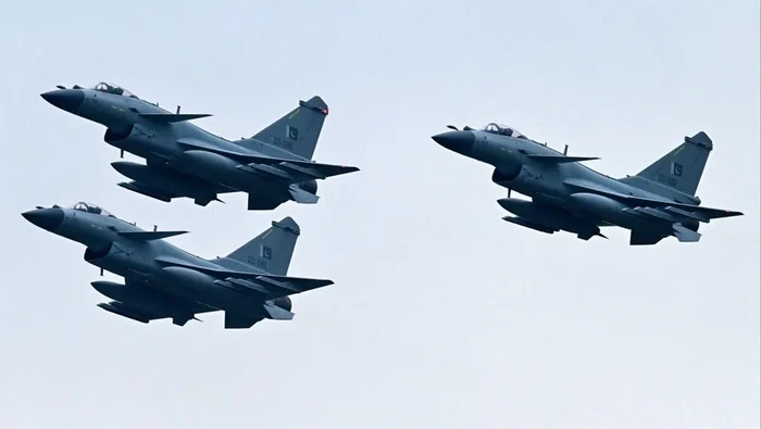 Array,Intip Spesifikasi Pesawat Tempur J-10 Buatan China yang Diminati Indonesia