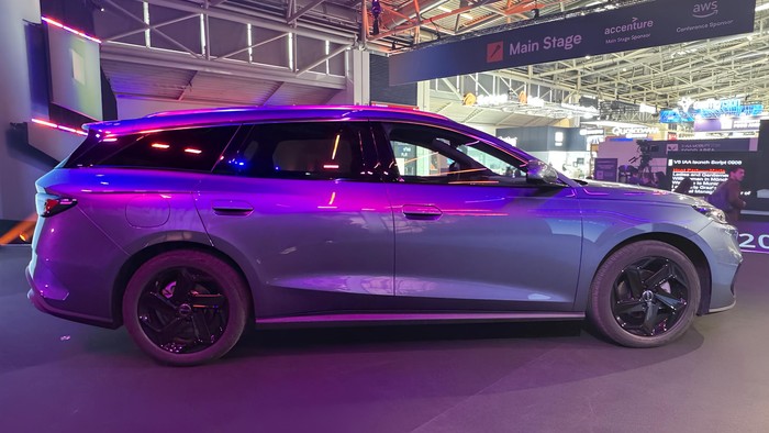 Array,BYD Luncurkan Mobil Wagon Hybrid, Sekali Full Bisa Digas Jakarta-Bali
