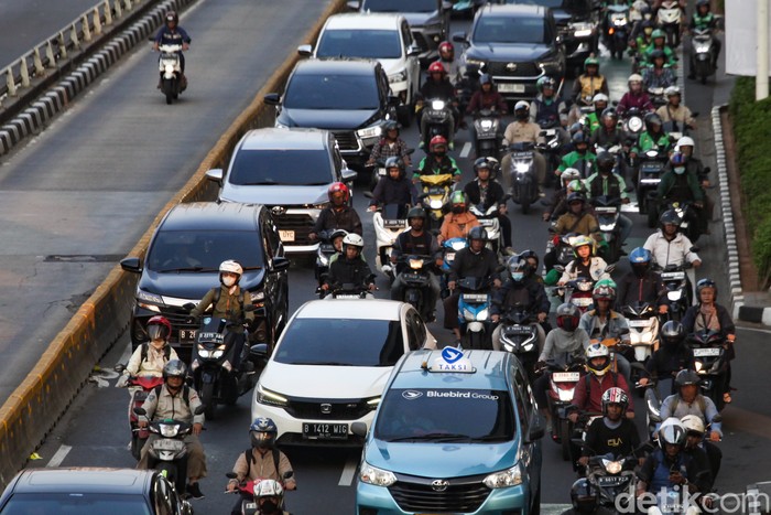 Array,Biang Kerok Polusi: Kualitas BBM di Indonesia