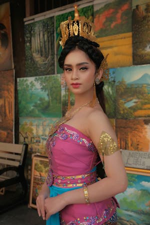 Tika Santoso