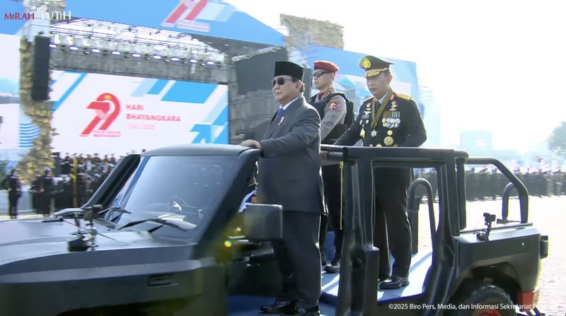 Array,Tanpa Bangku Penumpang, Ini Mobil Maung yang Dipakai Prabowo