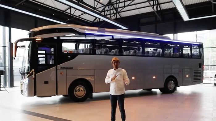 Array,Laksana Ekspor Bus ke Srilanka