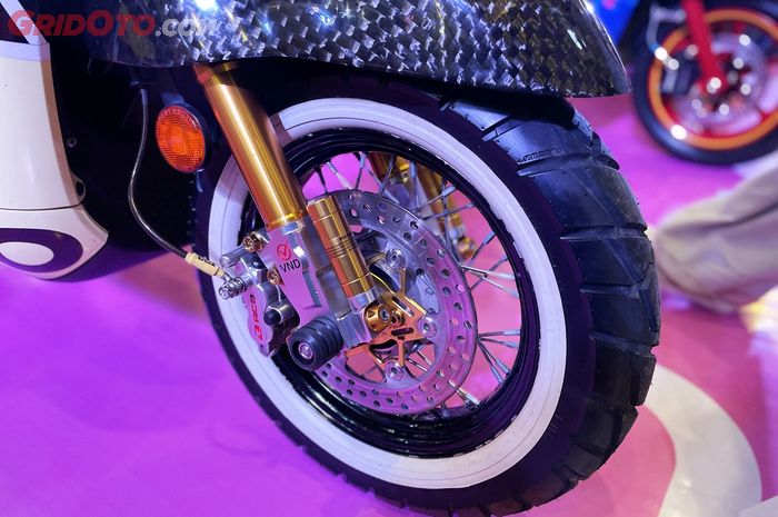 pelek, ban tubeless, pelek jari-jari, Rim Motor Service (RMS), Gampang! Begini Caranya Pasang Ban Tubeless di Pelek Motor Jari-jari