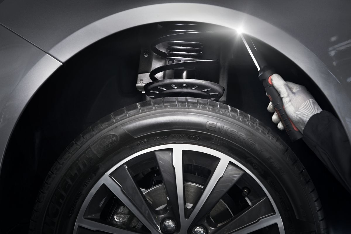 Perbaikan kaki-kaki mobil, harga komponen mobil, bengkel Cempaka Per, kualitas part aftermarket, Bengkel Spesialis Kaki-Kaki Mobil Cempaka Per