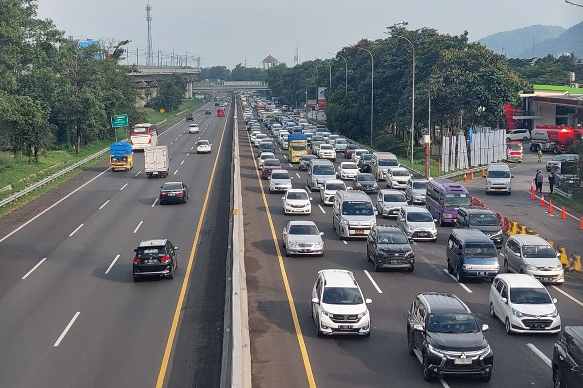 Jasa Marga, Tol Cipularang, Tol Padaleunyi, perbaikan jalan tol, Awas Macet, Ada Perbaikan Jalan di Tol Cipularang dan Padaleunyi