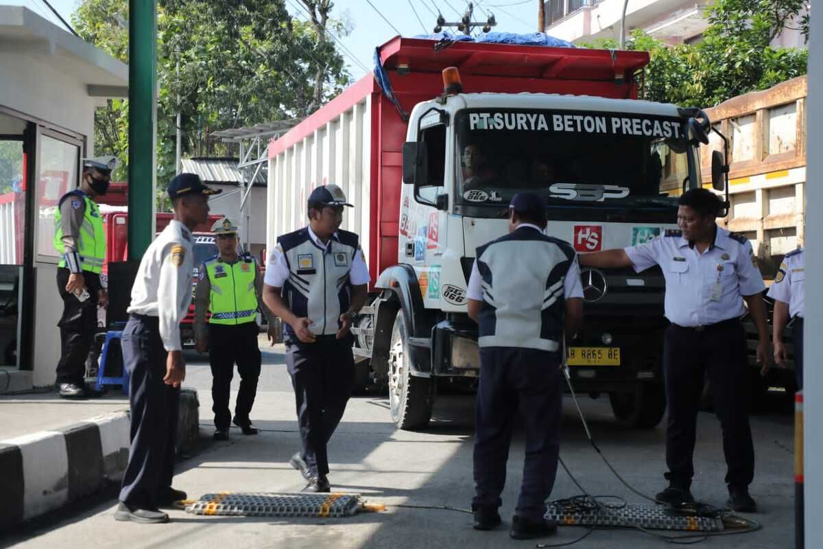 Truk, ODOL, truk, Aptrindo (Asosiasi Pengusaha Truk Indonesia), Truk ODOL, Pengusaha Truk Tunggu Juknis dan Juklak Pemberantasan Truk ODOL