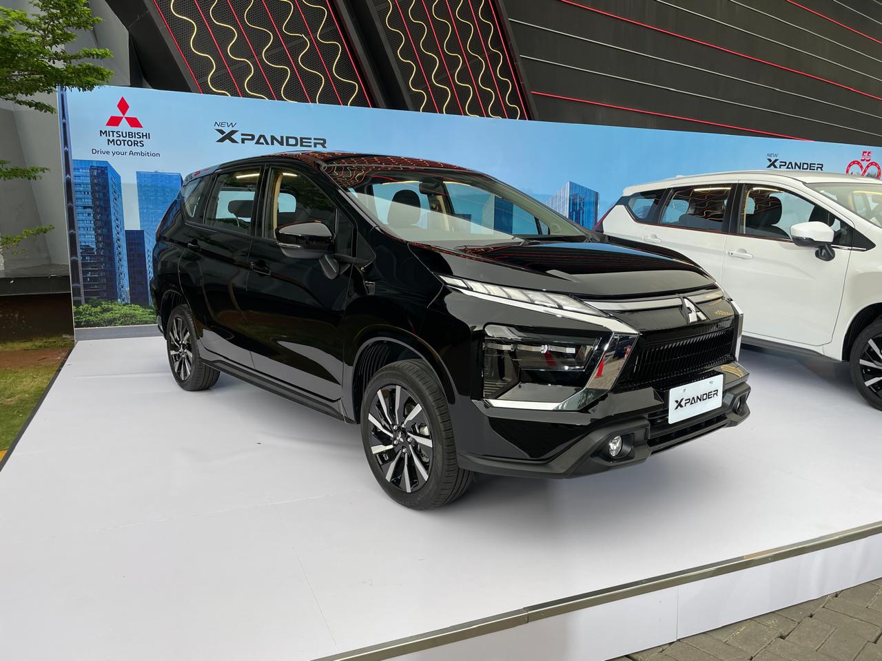 warna, mitsubishi, mitsubishi xpander, xpander exceed tourer, mitsubishi xpander exceed tourer, Ini Tiga Pilihan Warna Bodi Mitsubishi Xpander Exceed Tourer
