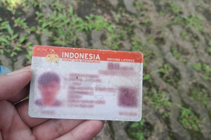sim palsu, SIM pudar, SIM B2 Umum Palsu, SIM B2 Umum, Bikin SIM Tanpa Datang Ke Satpas dan Foto, Berakhir Dompet Makin Tipis