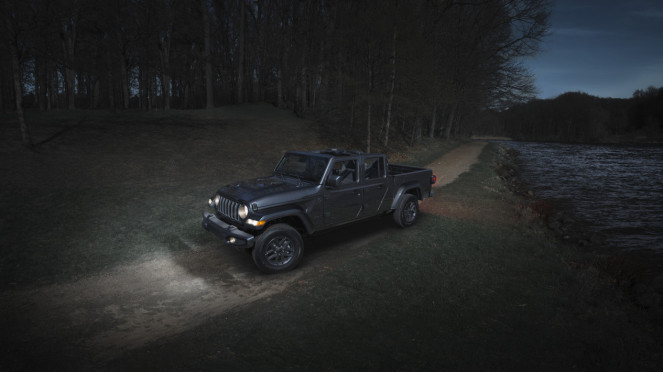 Mobil Jeep yang dipakai di film Mission: Impossible - The Final Reckoning Mobil Jeep yang dipakai di film Mission: Impossible - The Final Reckoning