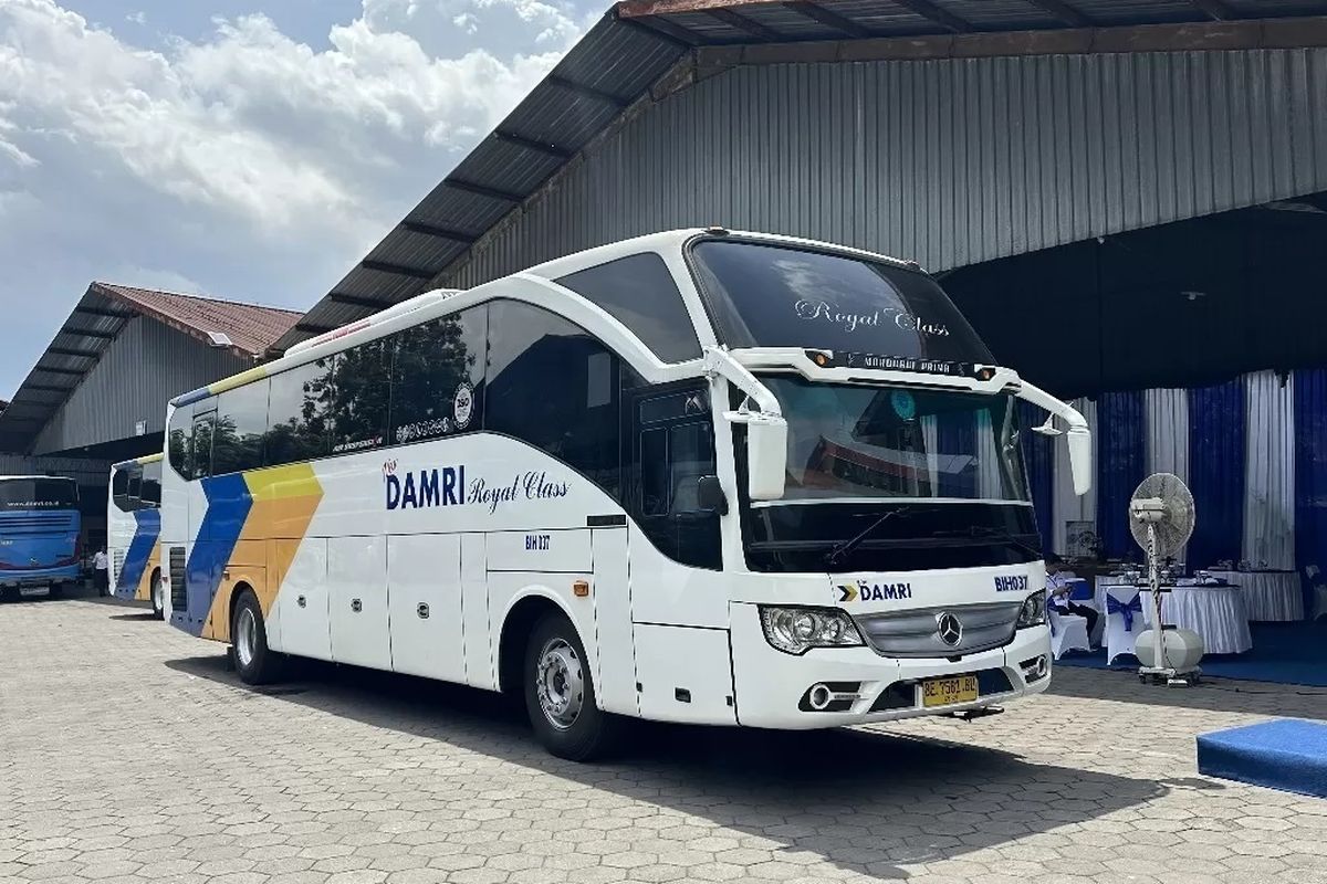 Bus DAMRI, Jakarta-Surabaya, Perjalanan Cepat, Layanan Efisien, DAMRI: Bus Cepat Jakarta-Surabaya Hanya 8 Jam