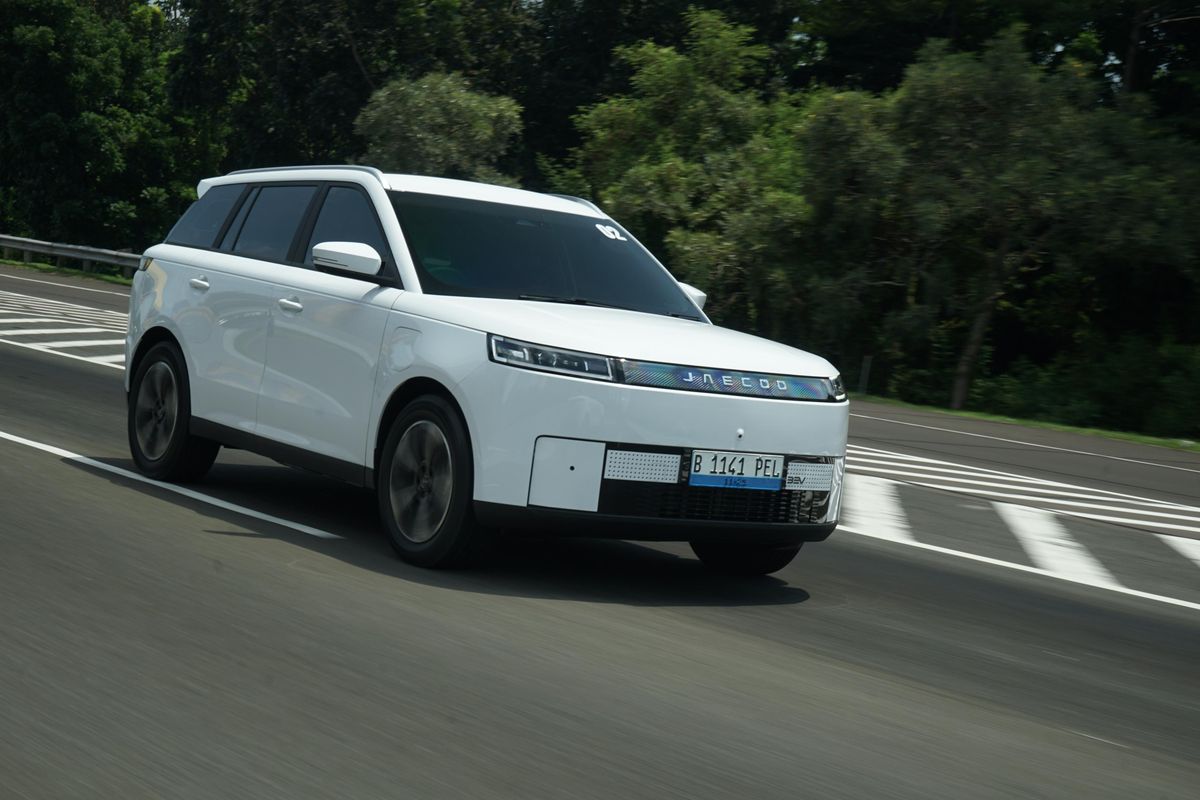 otomotif, Jaecoo, Jaecoo J5, JAECOO J5 EV, Minim Tombol Fisik, Jaecoo J5 EV Andalkan Head Unit dan Perintah Suara