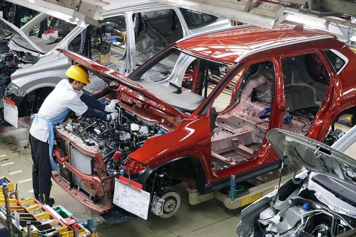 otomotif, Toyota, industri otomotif, kendaraan bermotor, 50 Tahun di Indonesia, Investasi Toyota Tembus Rp 100 Triliun