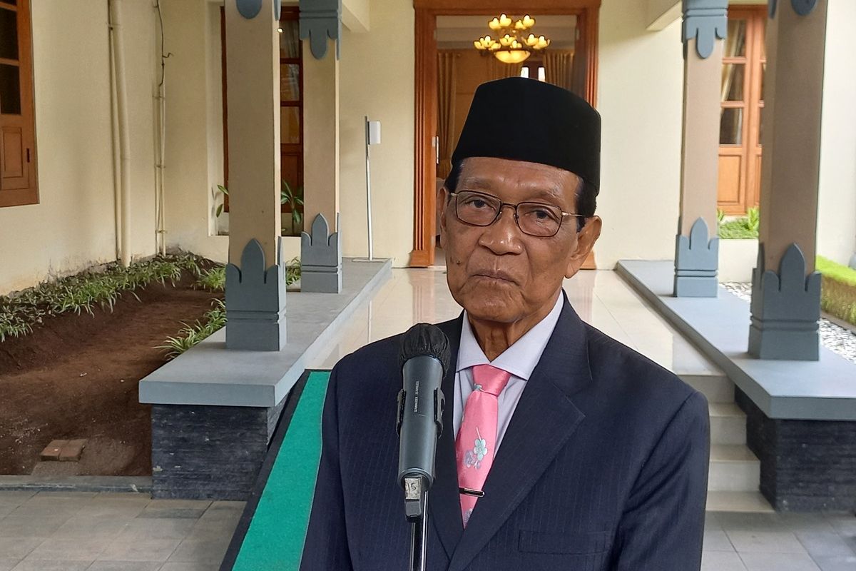 sultan HB X, Sultan Hamengku Buwono X, Mobil sultan, Tot Tot Wuk Wuk, Spek Lexus Sultan HB X yang Disalip Patwal Saat Sedang Antre Macet