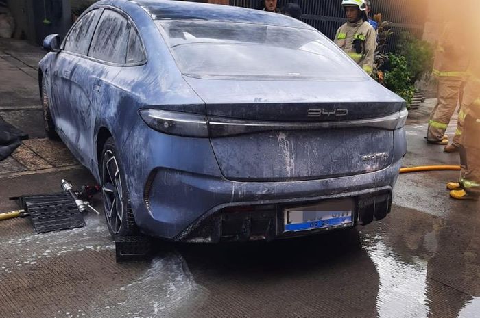 Laurentius Iwan Pranoto, kebakaran mobil listrik, BYD Seal, Kebakaran Mobil Listrik Bisa Dicover Asuransi atau Tidak? Ini Penjelasannya