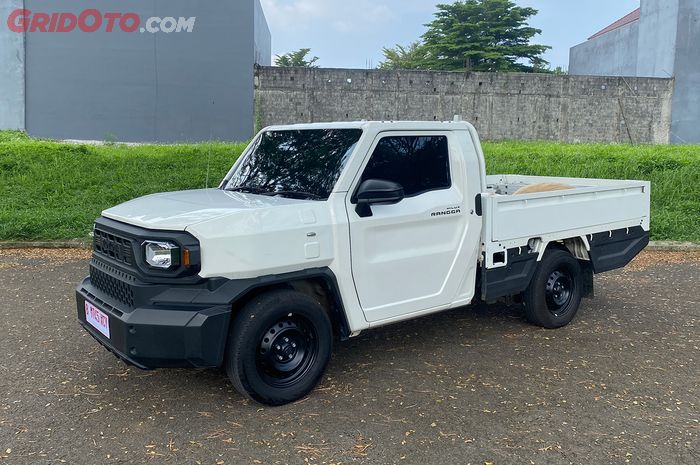 toyota, mobil baru, konsumsi bbm, bensin, Toyota Hilux Rangga, Pakai Mesin Innova Reborn, Seirit Ini Toyota Hilux Rangga Bensin
