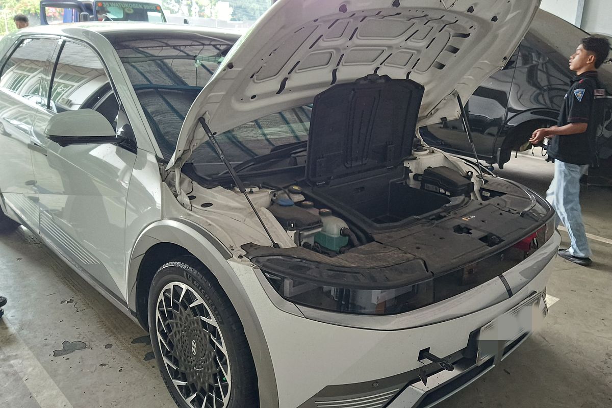 Tips and trick, tips otomotif, Hyundai Ioniq 5, Ioniq 5, otomotif, ioniq 5 mogok, Menghindari Mobil Listrik Mogok karena Aki Kecil Soak