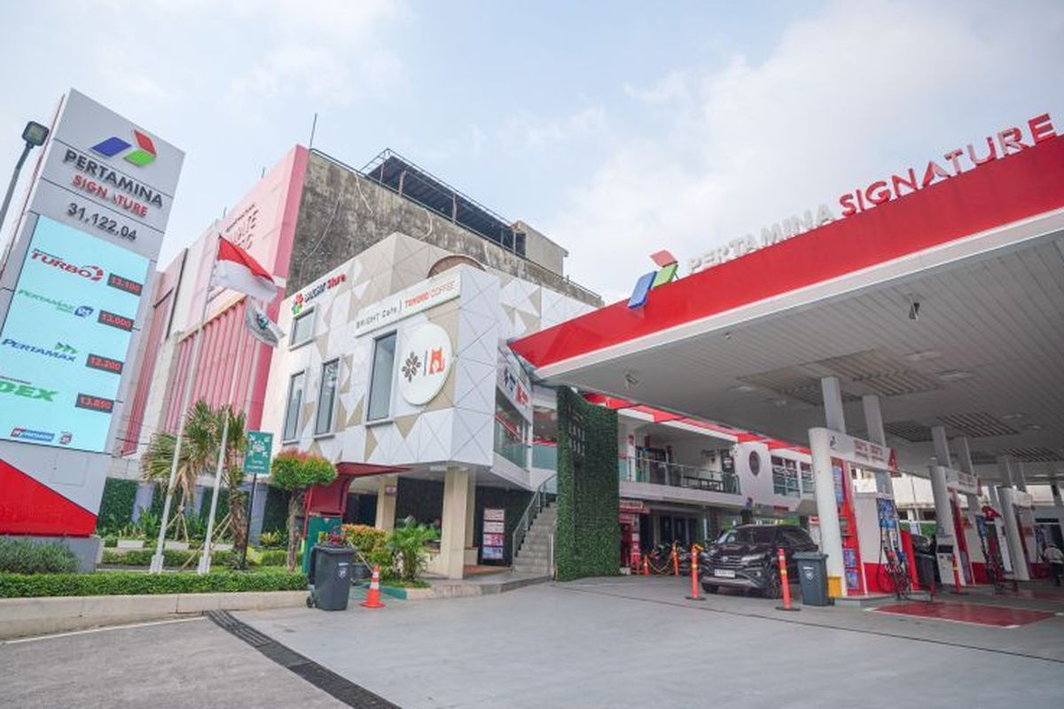 SPBU, Shell, Pertamina, SPBU Shell, spbu pertamina signature, SPBU Pertamina Signature vs Shell: Mana yang Lebih Premium?