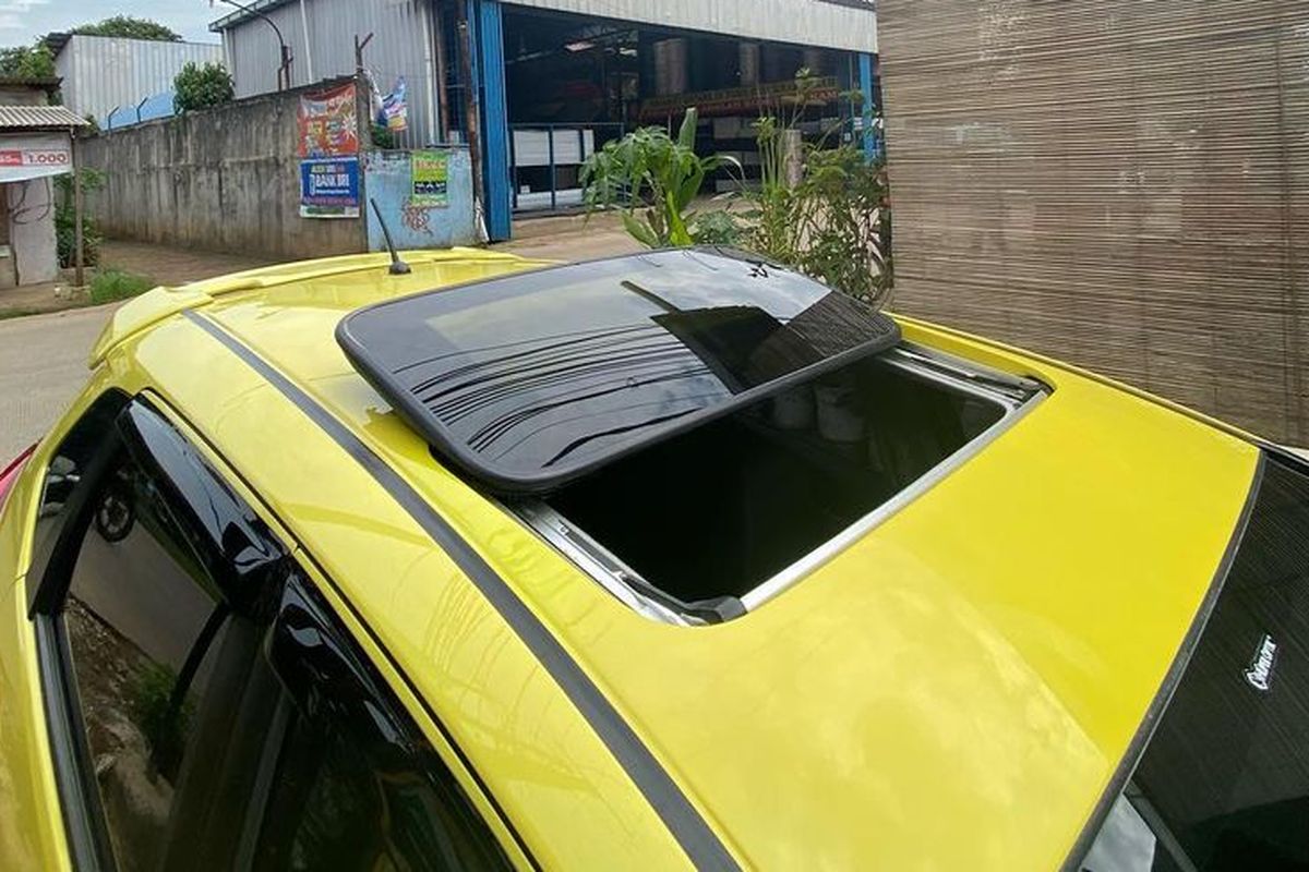 sunroof, mobil, Sunroof, teknologi, Teknologi, teknologi mobil, moonroof, Sejarah dan Perkembangan Sunroof, Jadi Lambang Mobil Mewah
