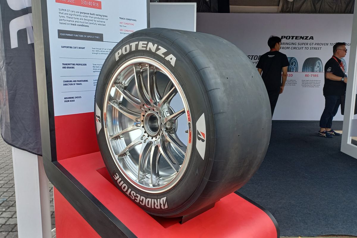 Ban balap, ban balap, Tatsuya Uchida, Bridgestone, Ban Balap, bridgestone, performa trek, Mengapa Ban Balap Tidak Cocok untuk Jalan Raya?