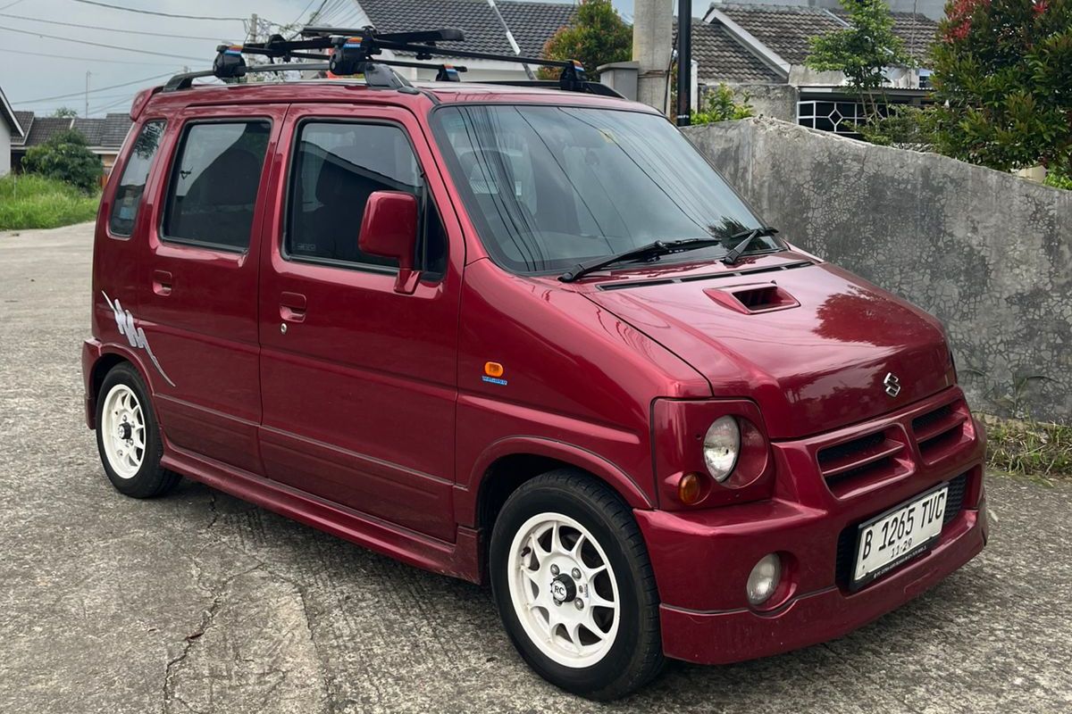 Suzuki Karimun Kotak, Gaya JDM, Suzuki Karimun kotak, gaya JDM, modifikasi mobil, Fungsionalitas dan Estetika, Transformasi Suzuki Karimun Kotak: Gaya JDM yang Menarik