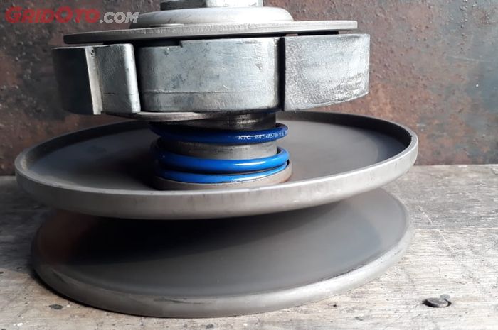 motor matic, per cvt, per cvt aftermarket, Per cvt keras, per cvt motor matic, dampak penggunaan per cvt keras, Jangan Terbuai Per CVT Keras, Ini Dampaknya ke Motor Matic Standar