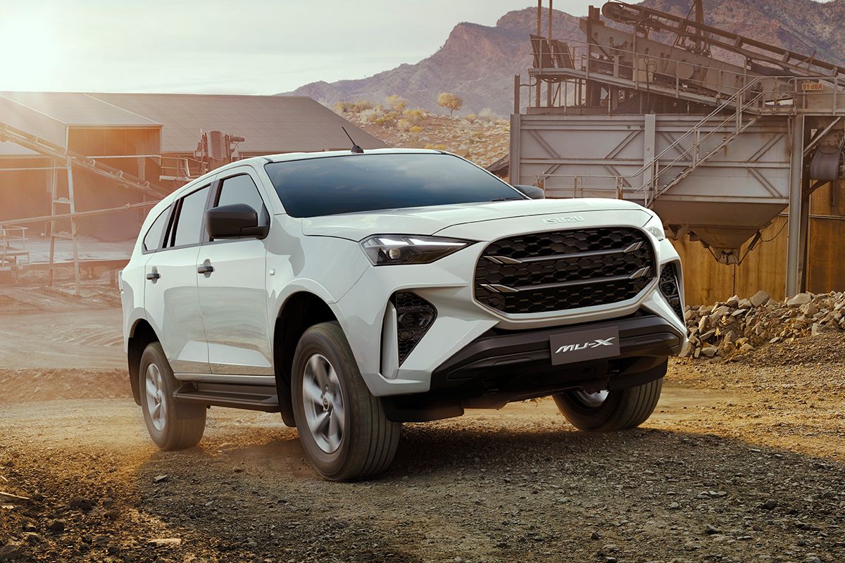Isuzu MU-X, GIIAS 2025, Isuzu mu-X, SUV Diesel, mesin turbocharger, Isuzu MU-X Terbaru Siap Ramaikan GIIAS 2025