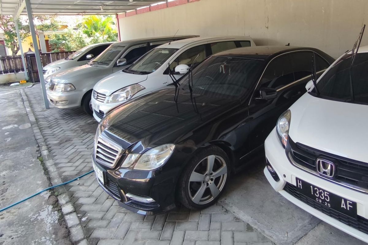 mobil bekas, inspeksi mobil, manipulasi odometer, odometer rollback, Tips Memilih Mobil Bekas: Kenali Manipulasi Odometer