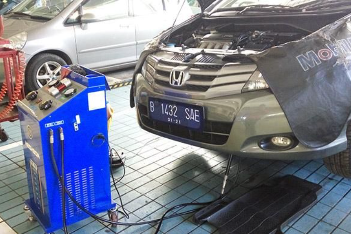 Oli transmisi mobil matik, tanda oli transmisi minta ganti, kapan waktu ganti oli transmisi matic, Setelah Dipakai Mudik, Perhatikan Kualitas Oli Transmisi Mobil Matik
