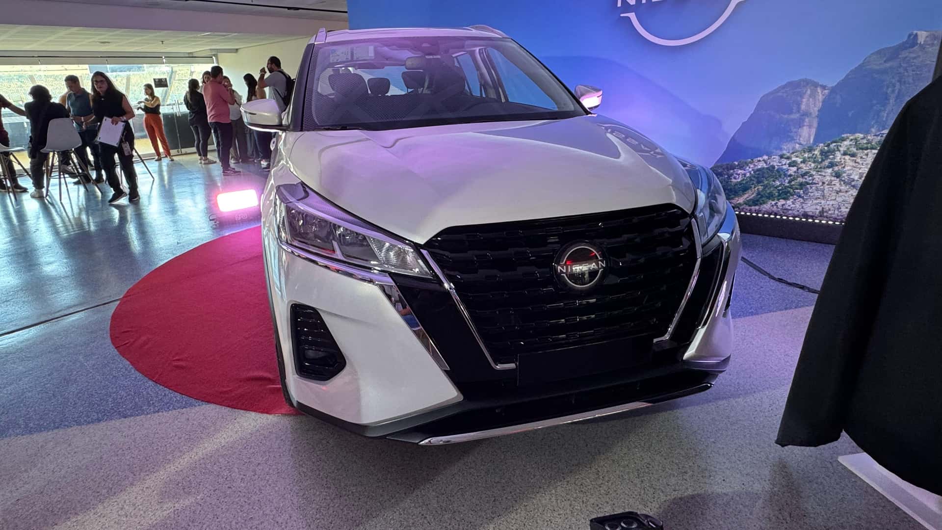 Nissan Kicks Play 2026 (Live)