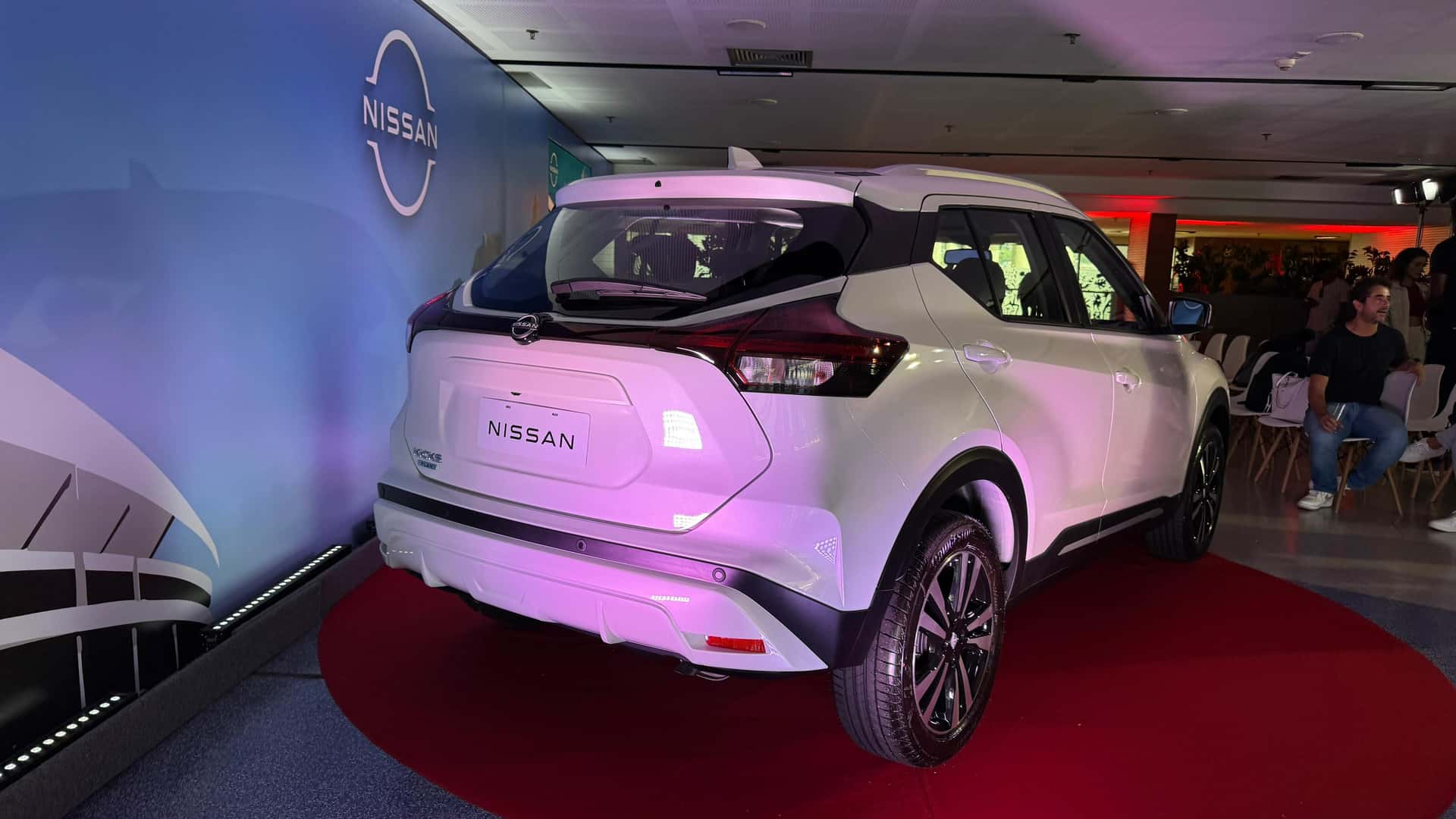 Nissan Kicks Play 2026 (Live)