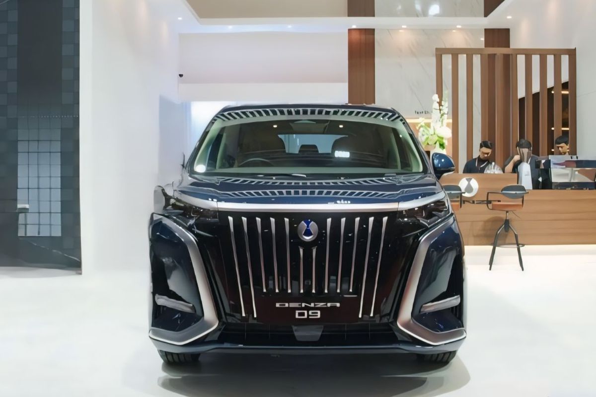 mobil listrik, Pertumbuhan pasar, Denza D9, pertumbuhan pasar, penjualan BEV, Mobil Listrik Terlaris Indonesia Maret 2025: BYD Jadi Penguasa