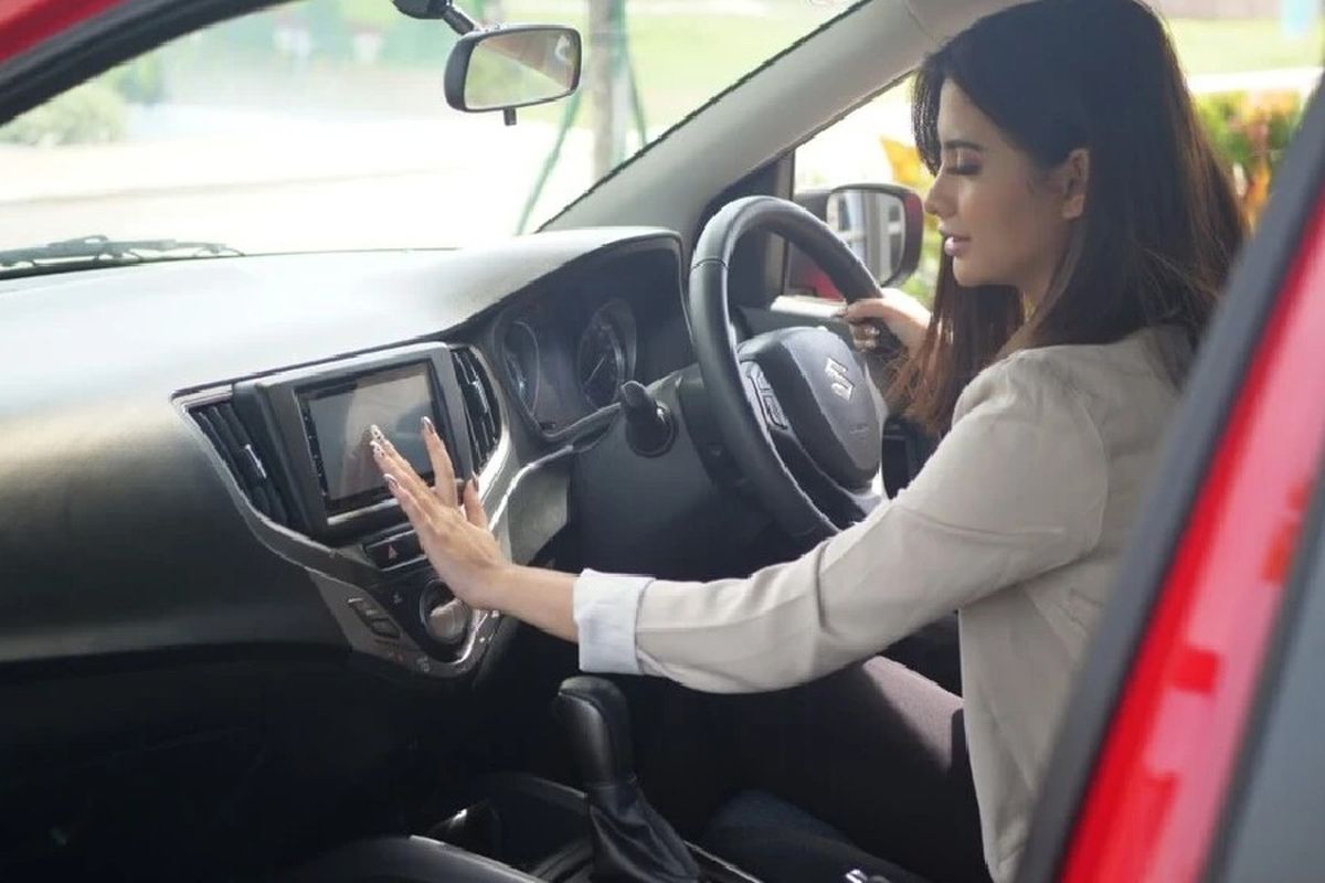 mesin mobil, memanaskan mesin mobil, manfaat memanaskan mesin mobil, Berapa Lama Waktu Ideal Saat Memanaskan Mesin Mobil?