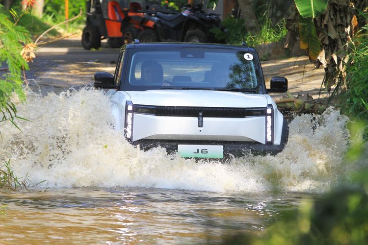 harga, motor listrik, mobil listrik, akselerasi, masalah, Chery J6, Update Harga Chery J6, Spesifikasi, dan Curhat Konsumen