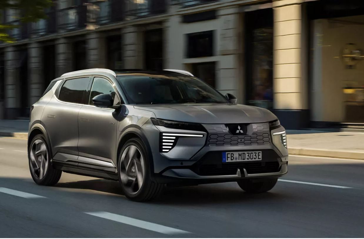 mitsubishi, mobil listrik, renault, eclipse cross, Mitsubishi Eclipse Cross EV, Mitsubishi Eclipse Cross EV Kental Nuansa Prancis, Sejauh Ini Jarak Tempuhnya