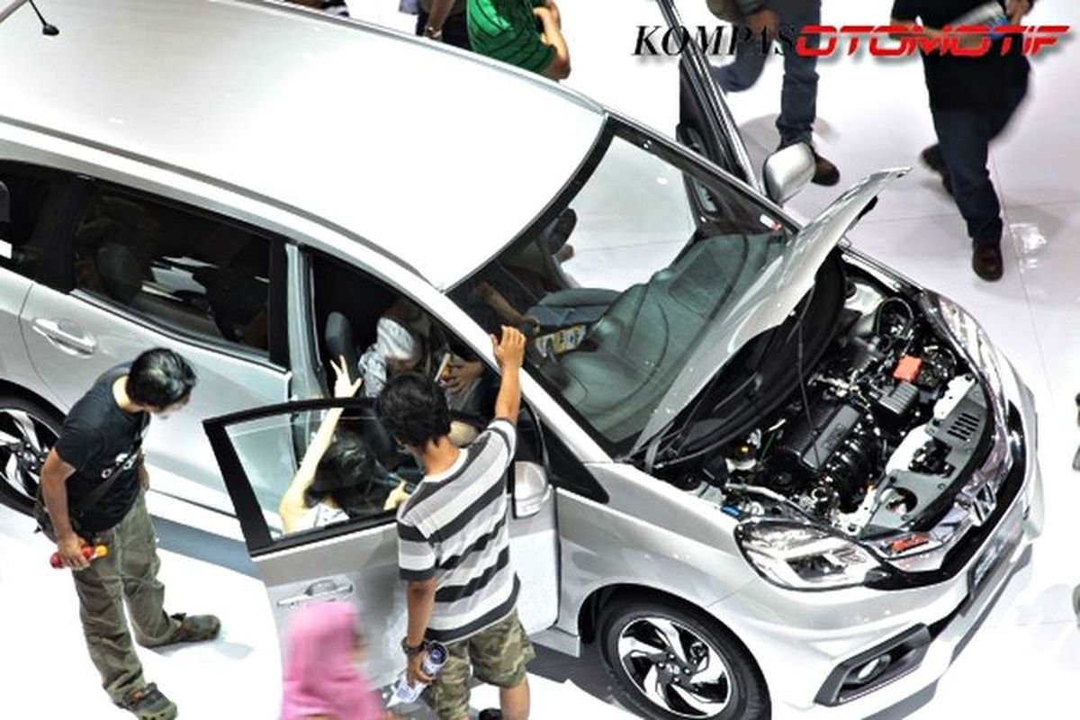 Kendaraan Bermotor, Gaikindo, otomotif, penjualan, penjualan mobil, Penjualan, pasar mobil, kendaraan bermotor, Pasar Otomotif Nasional Melambat, Gaikindo Belum Ubah Target Tahunan