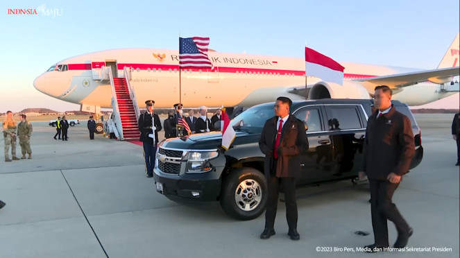 Chevrolet Suburban yang digunakan Presiden Jokowi di Amerika Serikat Chevrolet Suburban yang digunakan Presiden Jokowi di Amerika Serikat