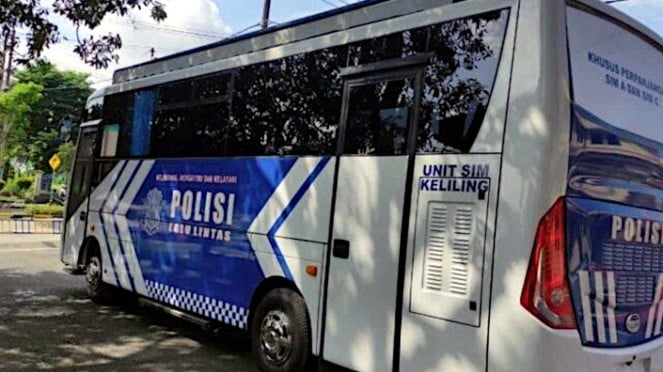 VIVA Otomotif: Mobil SIM Keliling VIVA Otomotif: Mobil SIM Keliling