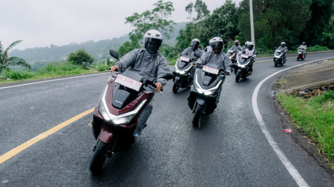 Test ride New Honda PCX 160 RoadSync di Bali Test ride New Honda PCX 160 RoadSync di Bali