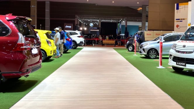 Ilustrasi pameran mobil. Ilustrasi pameran mobil.