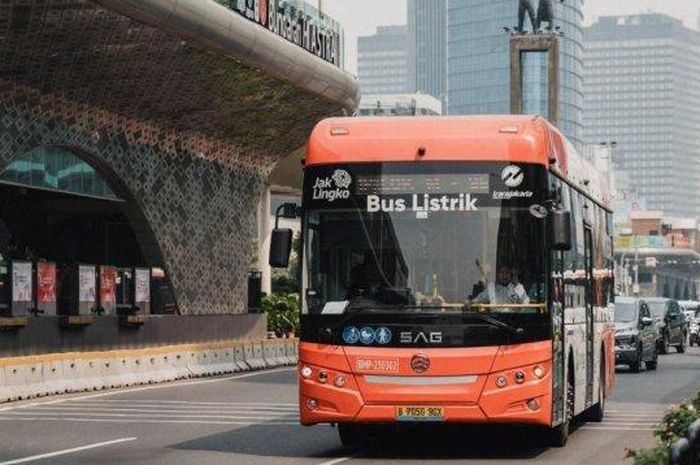 Jakarta, gubernur dki jakarta, bus transjakarta, naik bus transjakarta gratis, Pramono Gratiskan Naik Transjakarta Seminggu ke Depan, Ini Alasannya