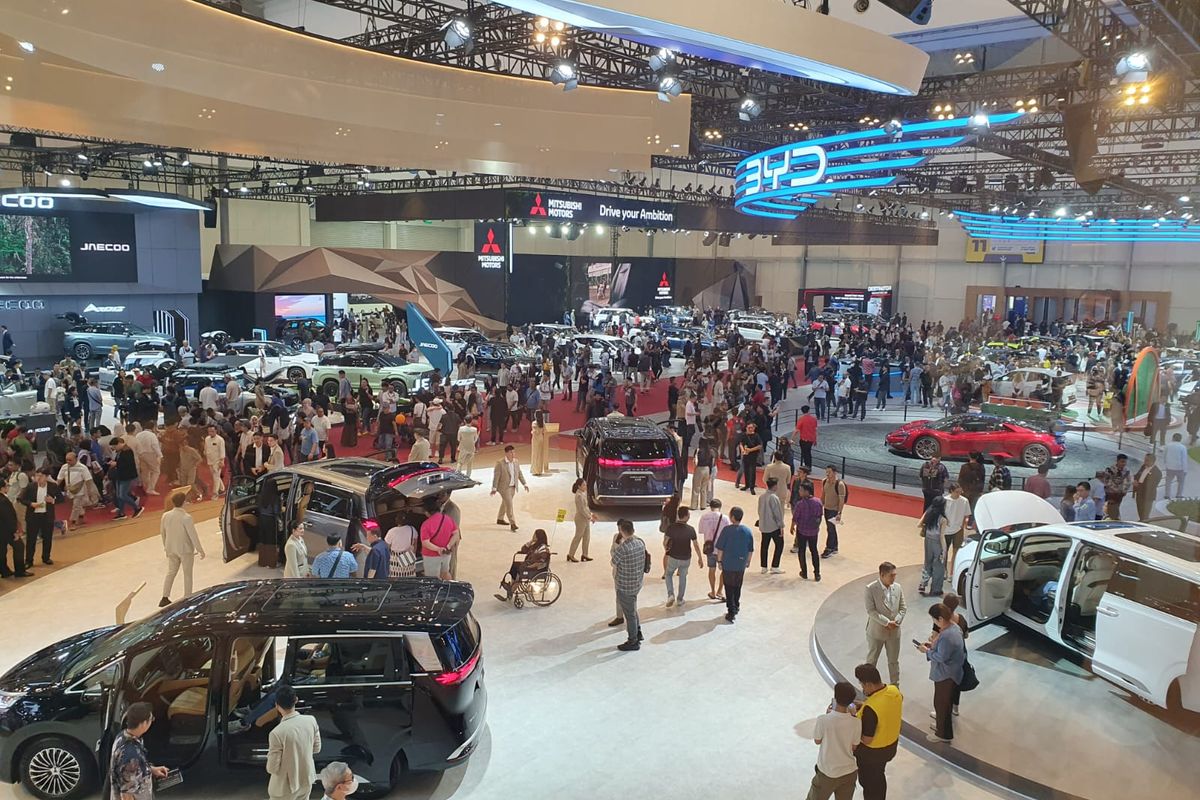 Jetour Indonesia, harga mobil, Strategi pemasaran, GIIAS 2025, Pameran GIIAS 2025: Diskon Mobil atau Penyesuaian Harga?