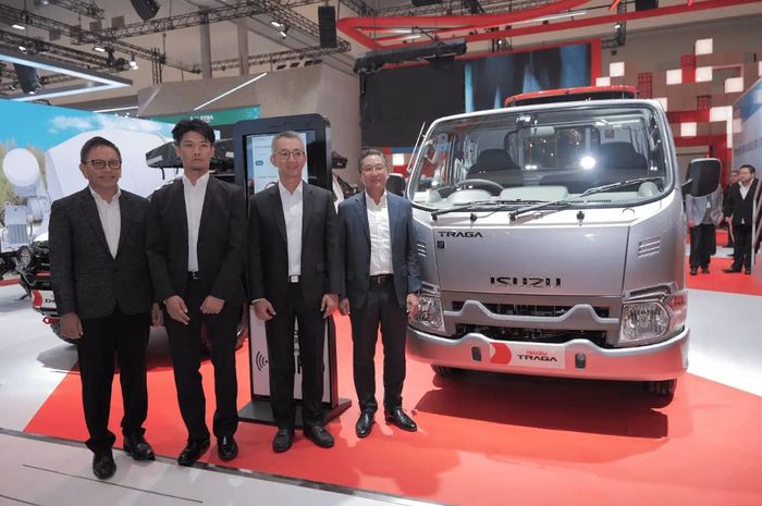 isuzu mu-x, isuzu astra motor indonesia, isuzu, Isuzu Traga, GIIAS 2025, Isuzu Bawa 6 Kendaraan di GIIAS 2025, Cocok Jadi Solusi Berbagai Kebutuhan