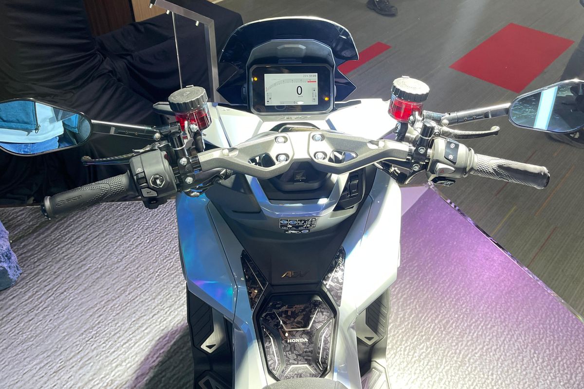 Honda ADV 160, Fitur RoadSync, Aan Urbiantoro, PT Astra Honda Motor, Pemasangan RoadSync di Honda ADV 160 Lama: Apa Kata Ahli?