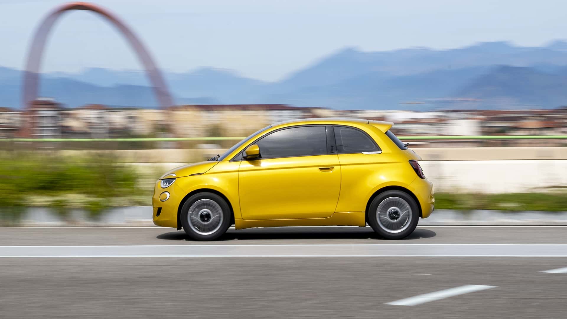 Fiat 500 Hybrid Turin (2025)