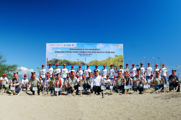 komunitas, mangrove, astra honda motor, Lestarikan Lingkungan, AHM Tanam Ribuan Mangrove dan Lepaskan Anakan Penyu ke Laut